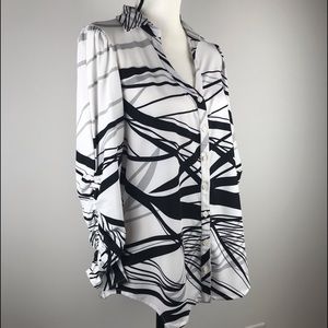 Peter Nygard 3/4 sleeve Top Size L